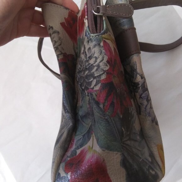 MultiSac bag with neutral background and floral print spring summer vacation - Picture 6 of 16